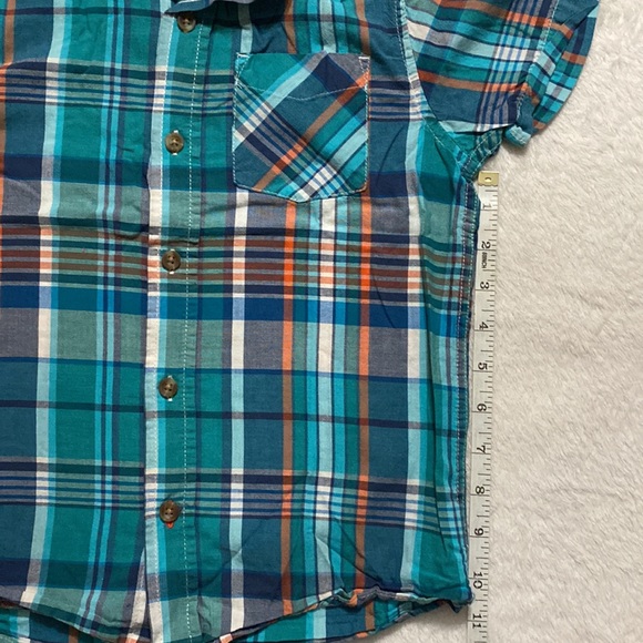 Children’s Place plaid button down shirt (S-5/6) - Picture 5 of 9